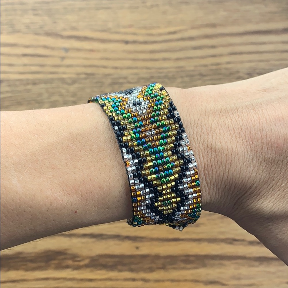 🐓 Boho beaded festival bracelet